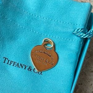 Gold Return To Tiffany & Co Medium Heart Tag Charm 18k Yellow Gold DISCONTINUED